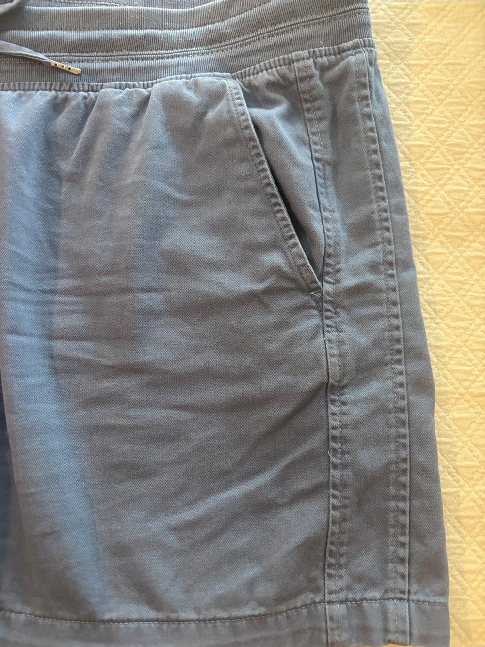 Orvis Women's Blue Drawstring Shorts - Picture 3 of 4